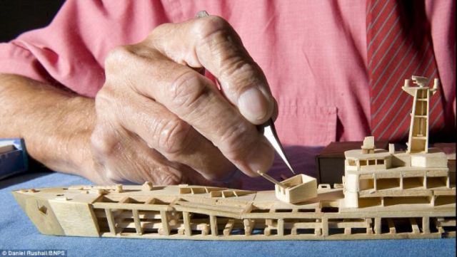 Perierga.gr - Ο στόλος των σπίρτων Perierga.gr - Ο στόλος των σπίρτων