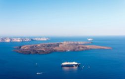 Perierga.gr - Ταξίδι με drone πάνω από τα ηφαίστεια της Ελλάδας