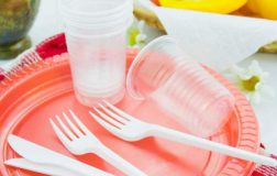 Perierga.gr - 9 είδη πλαστικών που θα σταματήσουμε να χρησιμοποιούμε το 2021