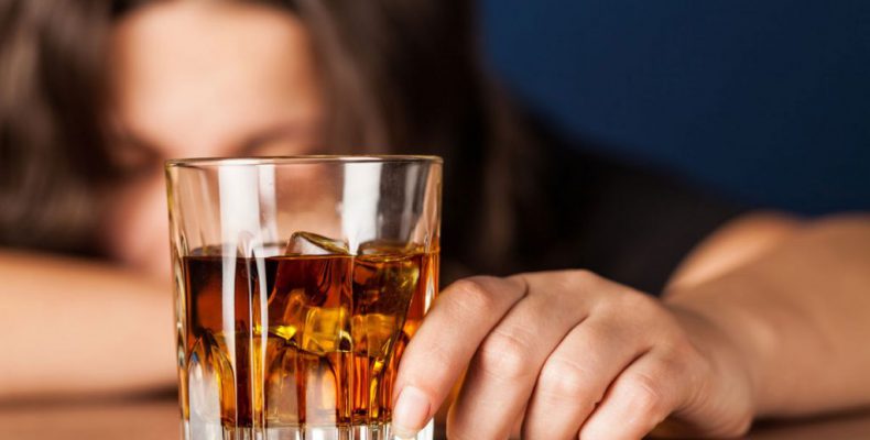 Perierga.gr - Συσκευή τσέπης που εντοπίζει τα ποτά «μπόμπες»