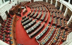 Perierga.gr - Ανεξαρτητοποιήθηκε βουλευτής της «Ελληνικής Λύσης» για …μία ώρα – Ζητά επανένταξη στο κόμμα!